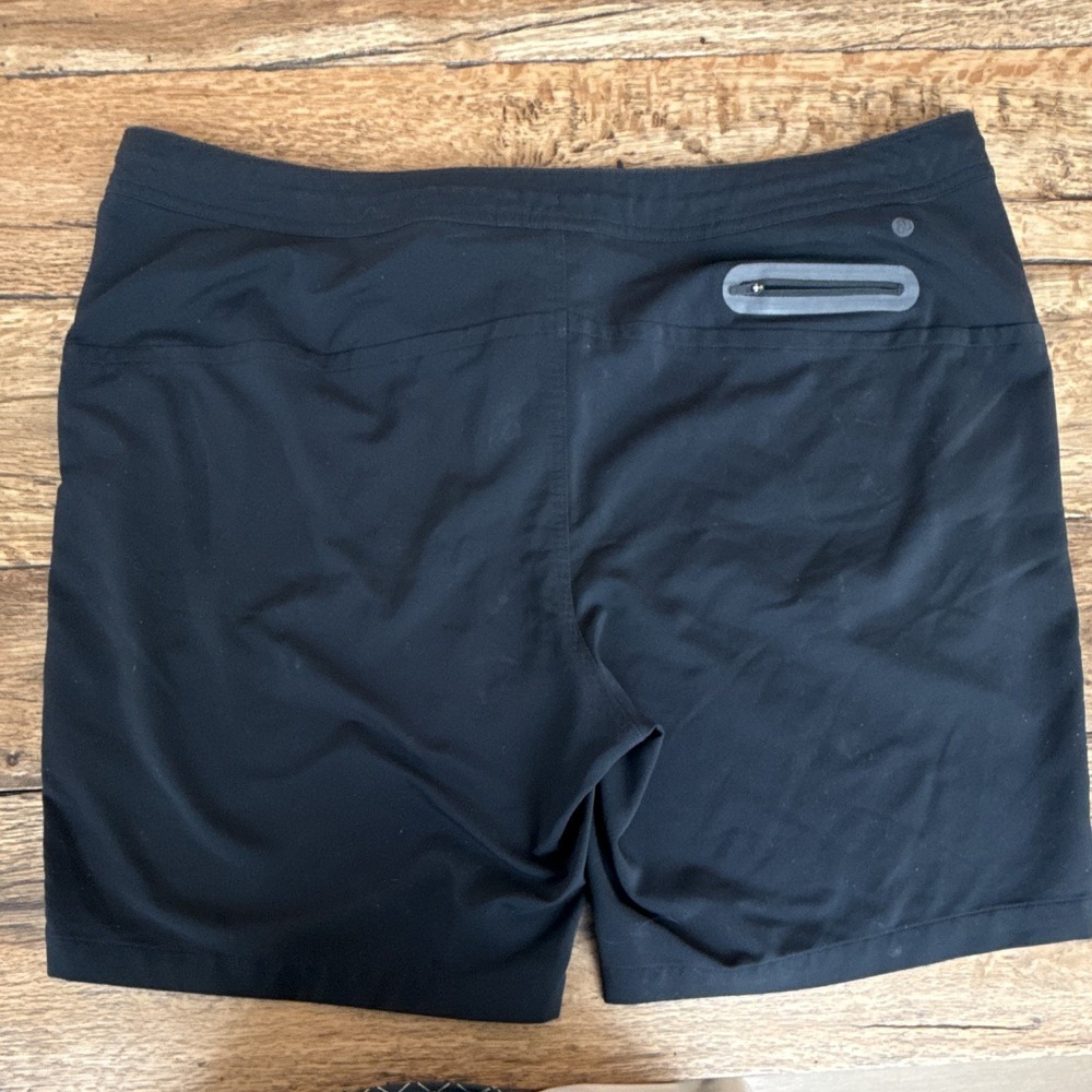 Zella Men's Black Flat Front Shorts 8in Inseam Pockets Button Zip XL - Picture 3 of 7
